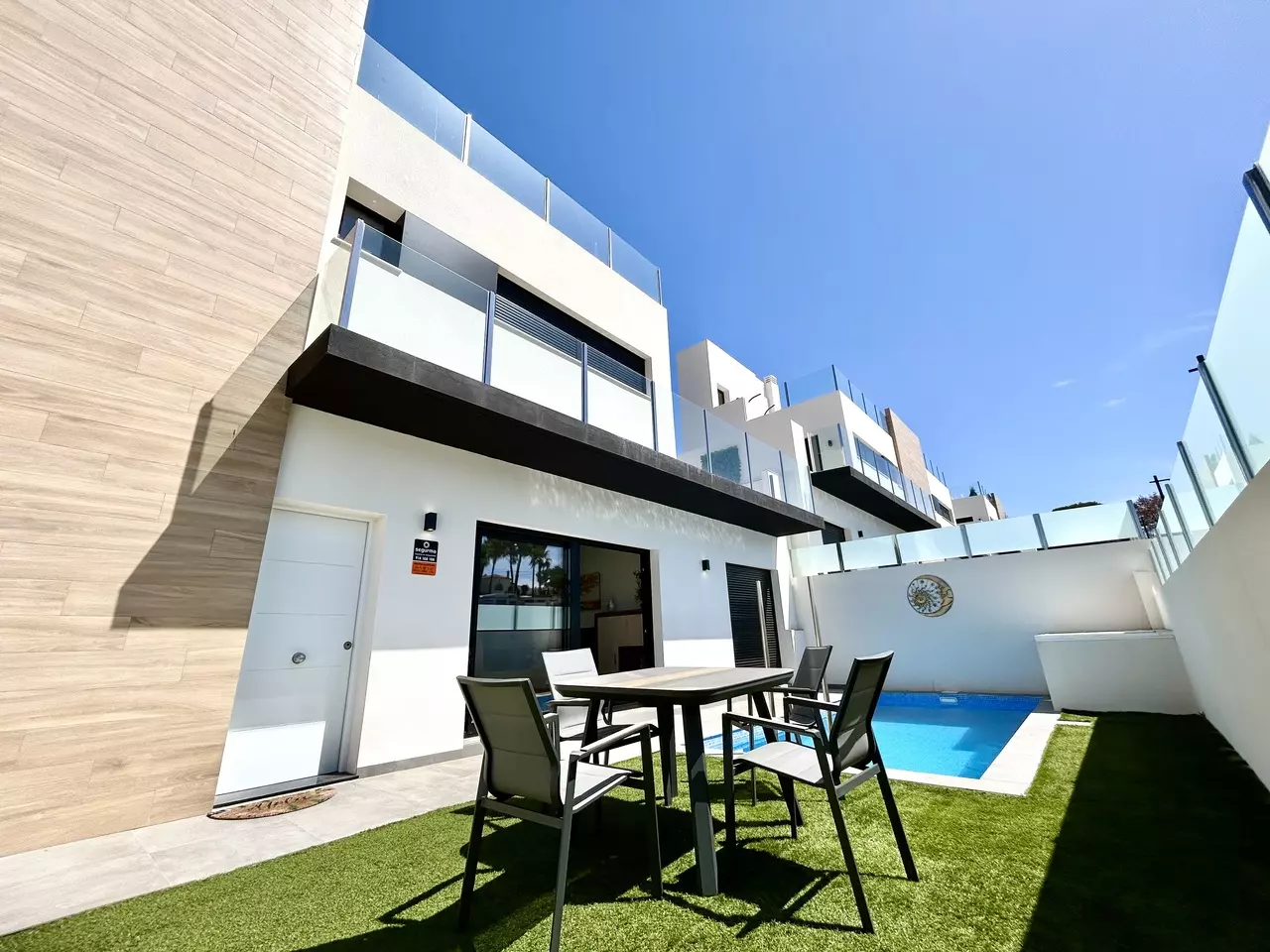 2-bedroom Villa In Villamartin, Spain (110 M²)