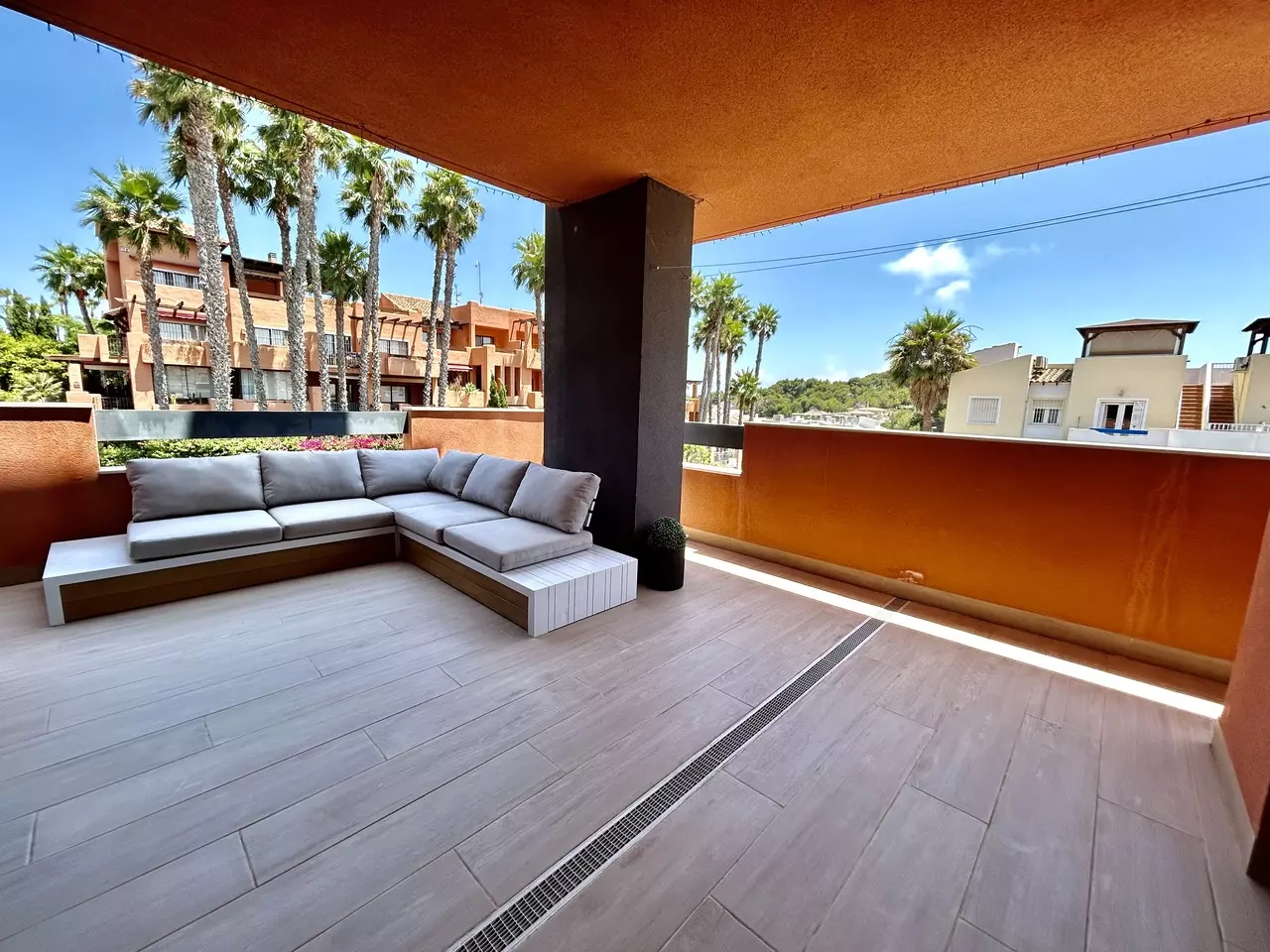 2-bedroom Apartment In Villamartin, Spain (91 M²)