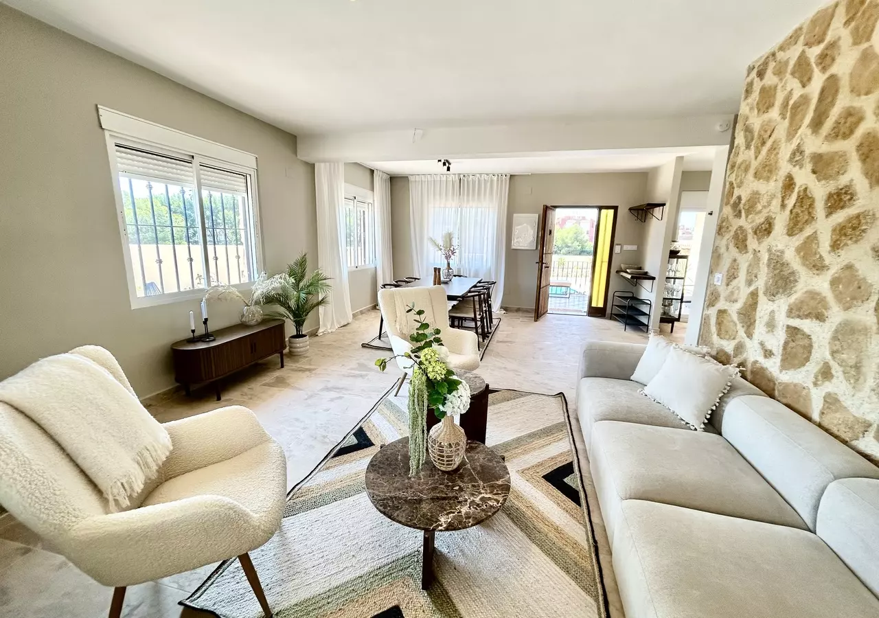 5-bedroom Villa In Orihuela Costa, Spain (238 M²)