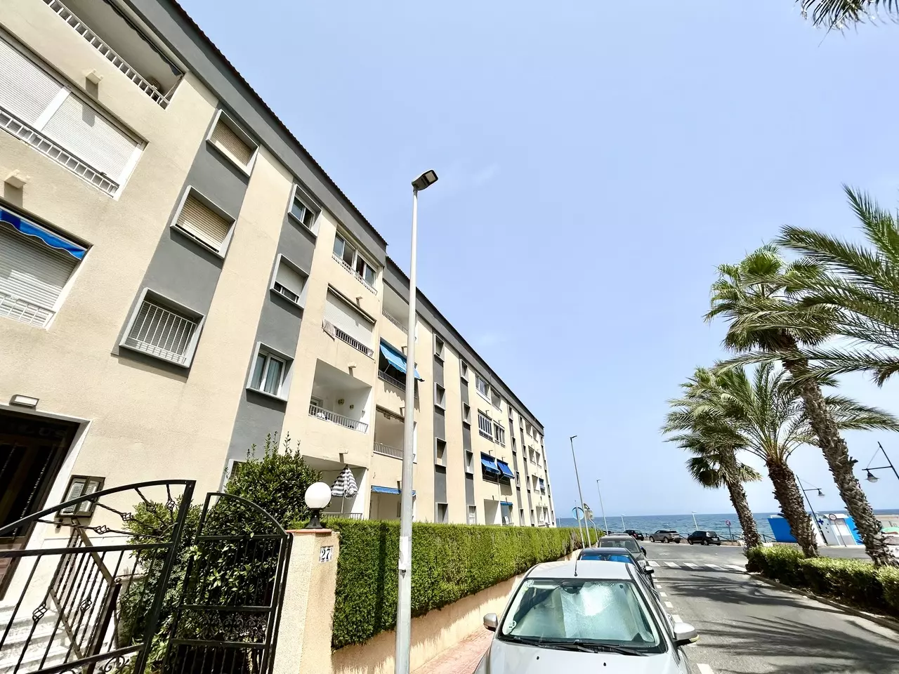 3-bedroom Apartment In Orihuela Costa, Spain (87 M²)
