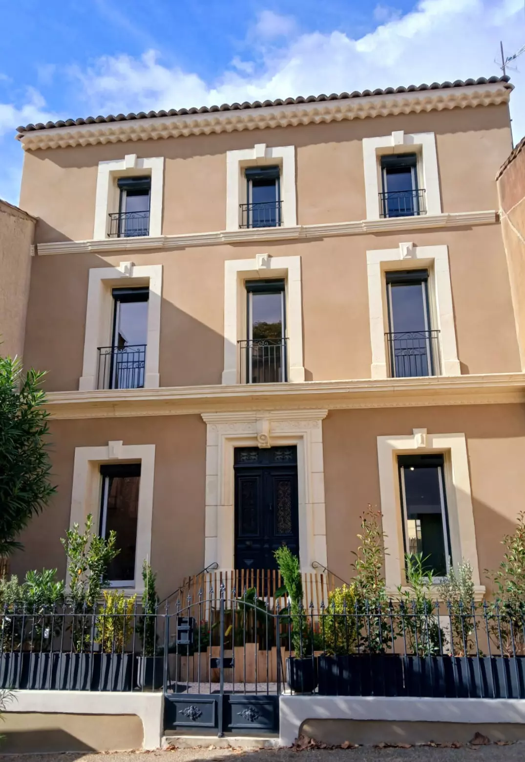 4-bedroom House In Magalas, France