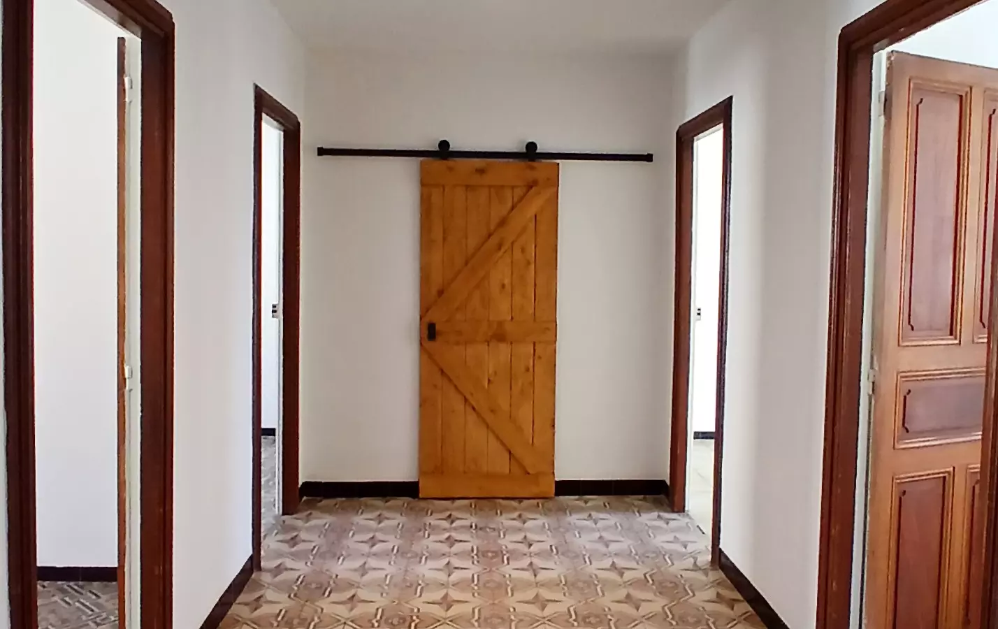 4-bedroom House In Magalas, France