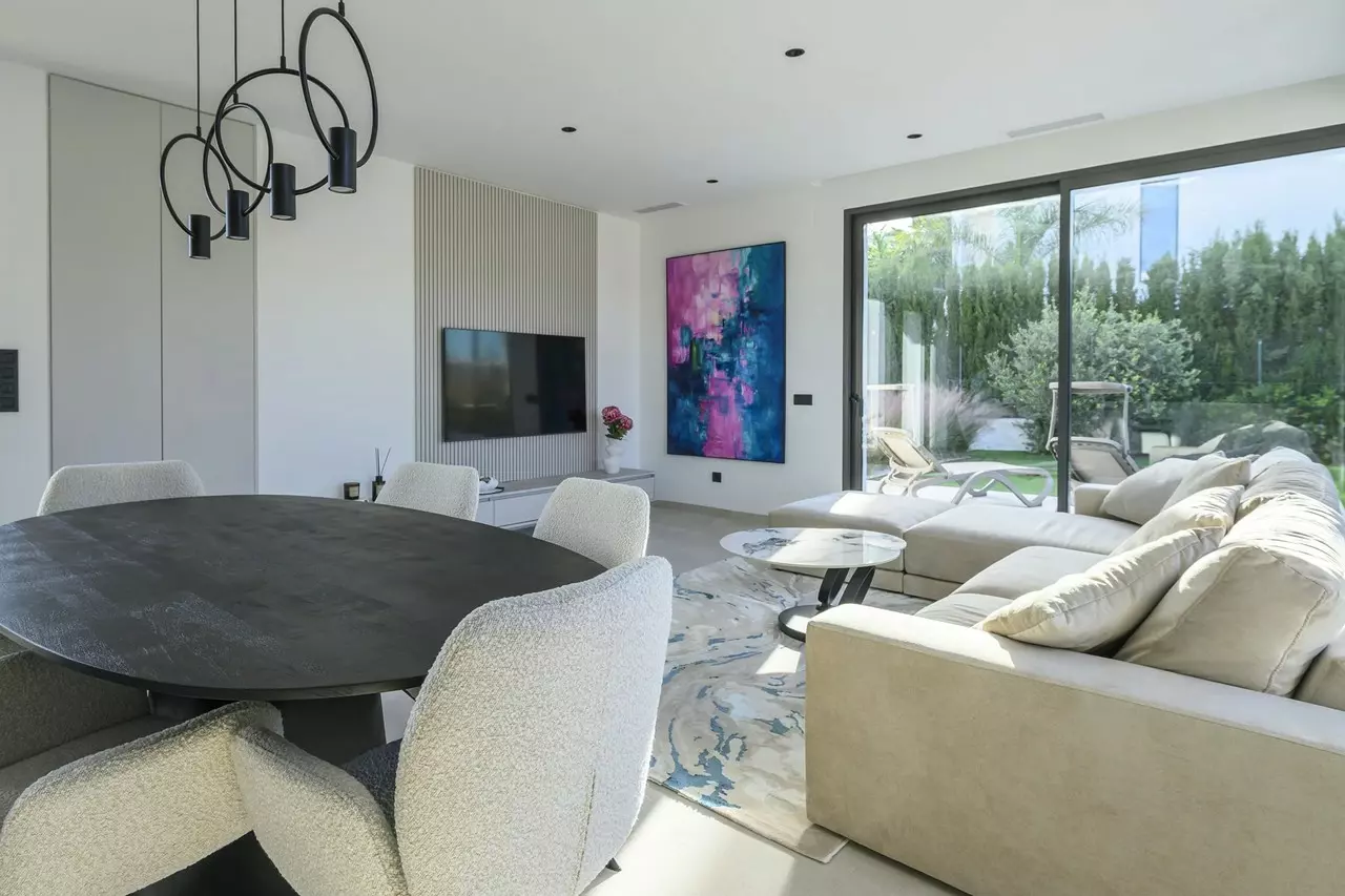3-bedroom Villa In Orihuela, Spain (152 M²)