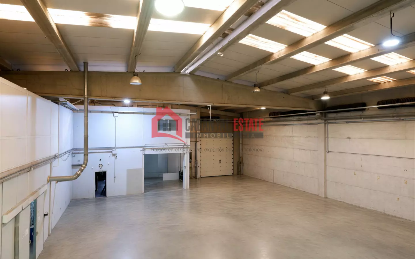 Industrial Building In Náquera (1.342 M²)