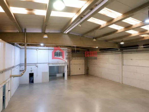 Industrial Building In Náquera (1.342 M²)