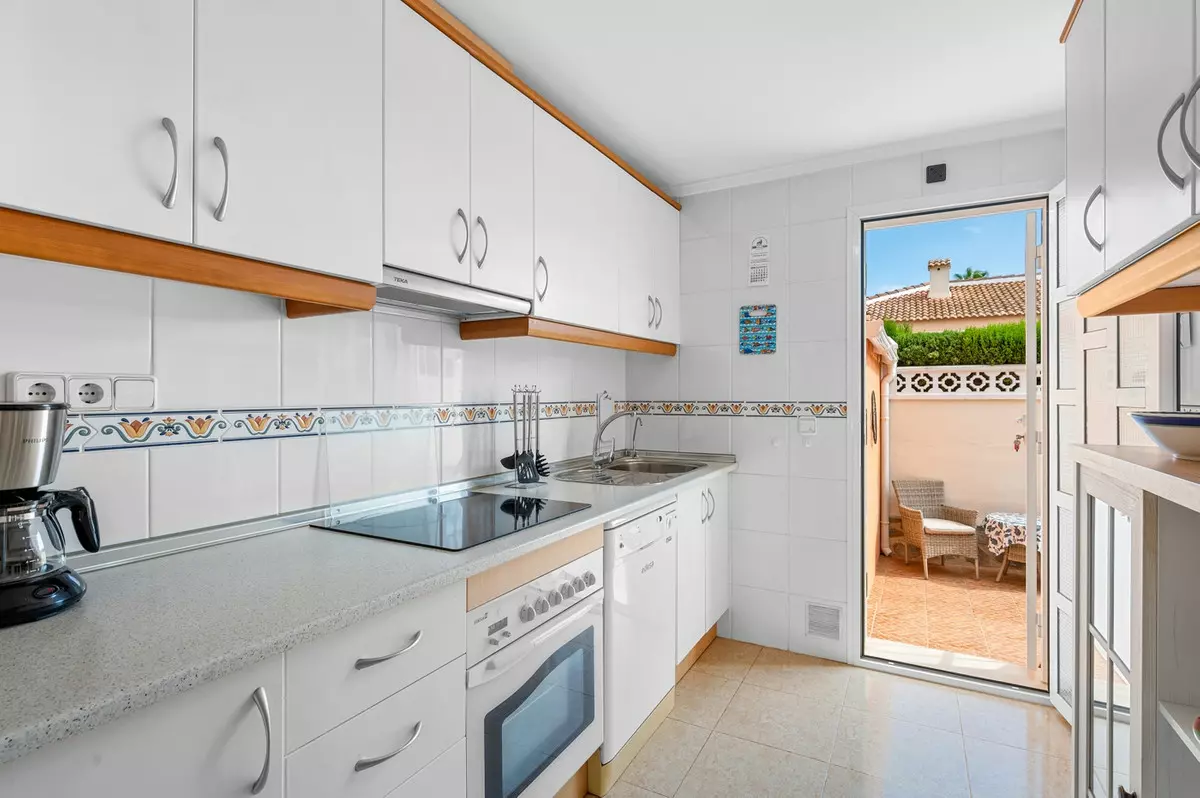 3-bedroom Town House In Rojales, Spain (102 M²)
