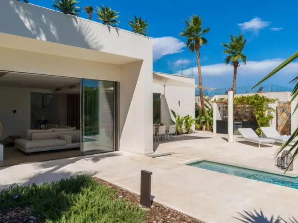 5-bedroom Villa In Orihuela, Spain (241 M²)