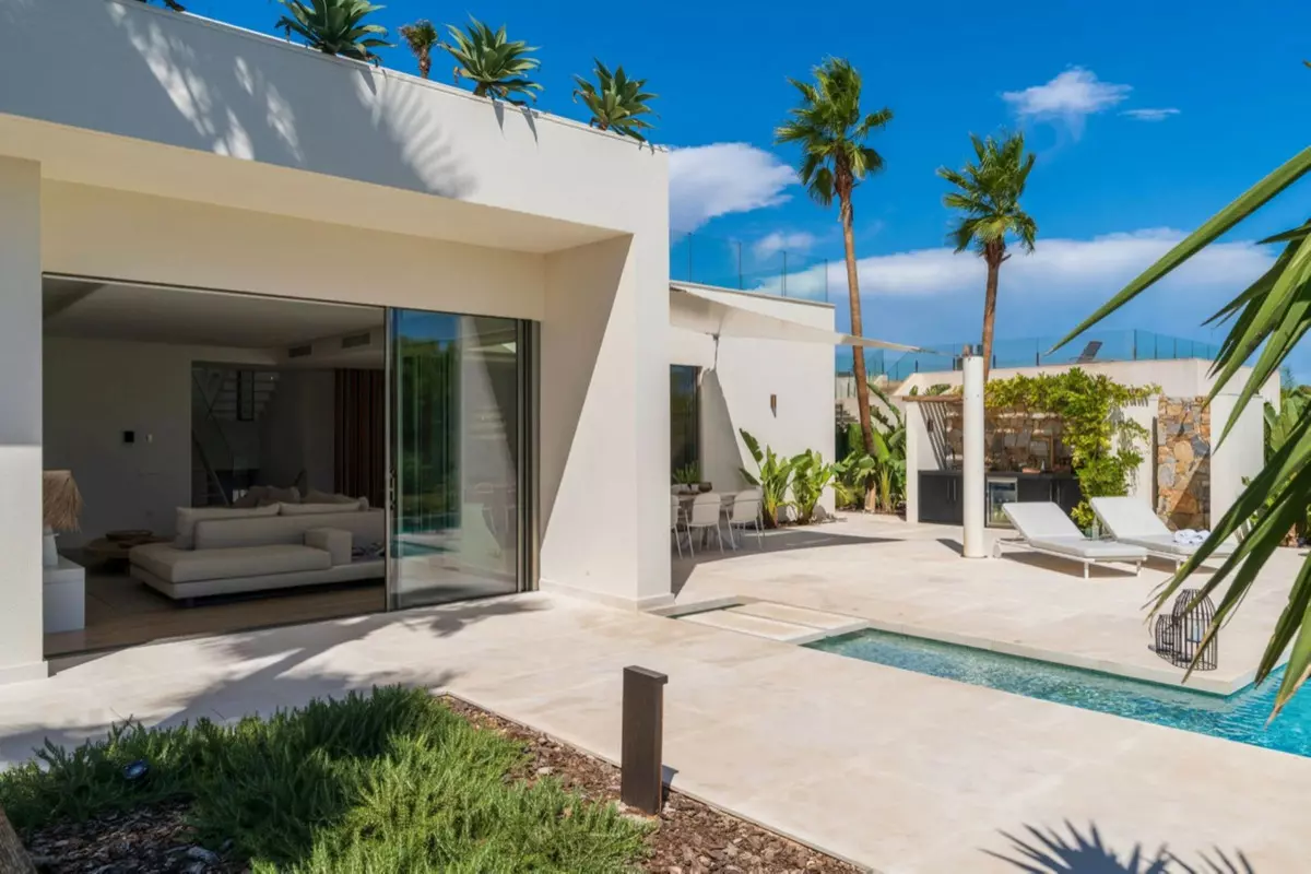 5-bedroom Villa In Orihuela, Spain (241 M²)