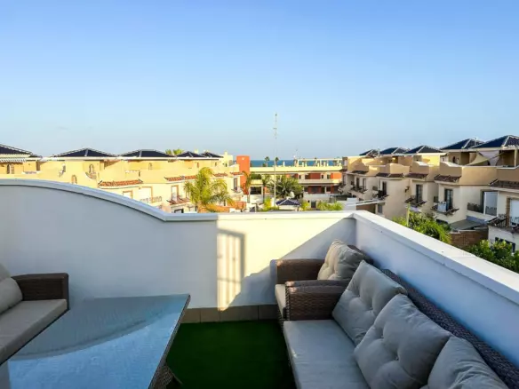 3-bedroom Town House In Pilar De La Horadada, Spain (110 M²)