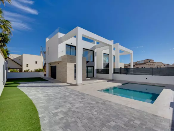 4-bedroom Villa In Torrevieja, Spain (238 M²)