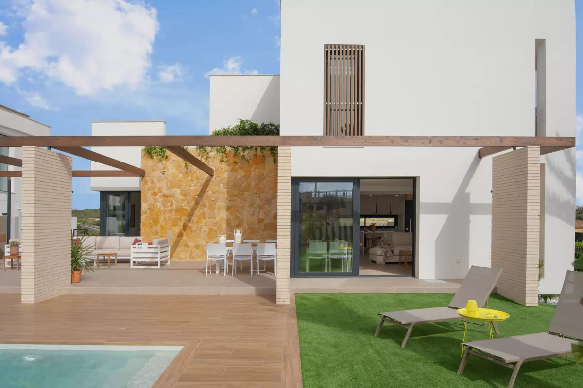 4-bedroom Villa In Orihuela, Spain (293 M²)