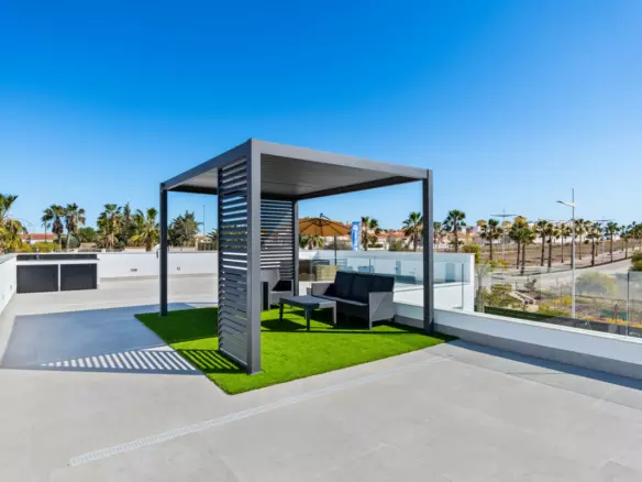 3-bedroom Villa In Algorfa, Spain (129 M²)