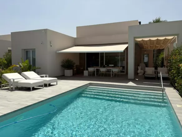 2-bedroom Villa In Algorfa, Spain (132 M²)