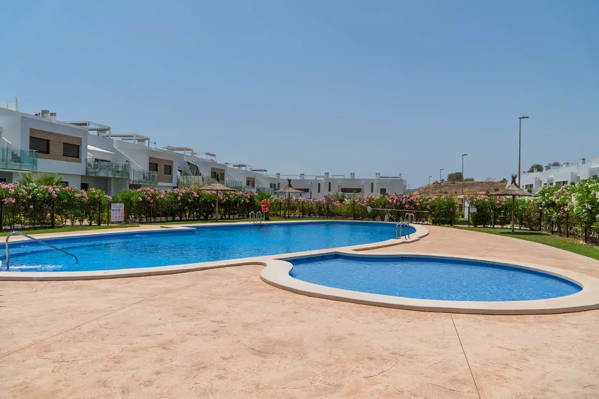 2-bedroom Apartment In Orihuela, Spain (82 M²)