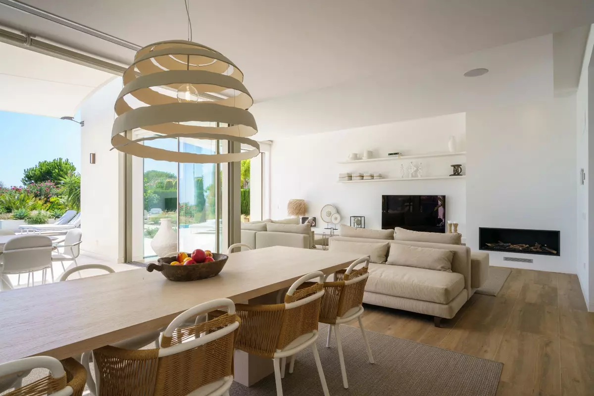 5-bedroom Villa In Orihuela, Spain (235 M²)