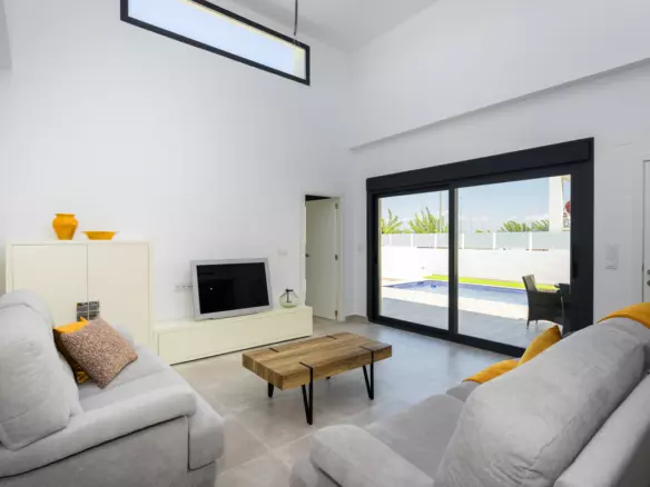 3-bedroom Town House In Daya Nueva, Spain (108 M²)