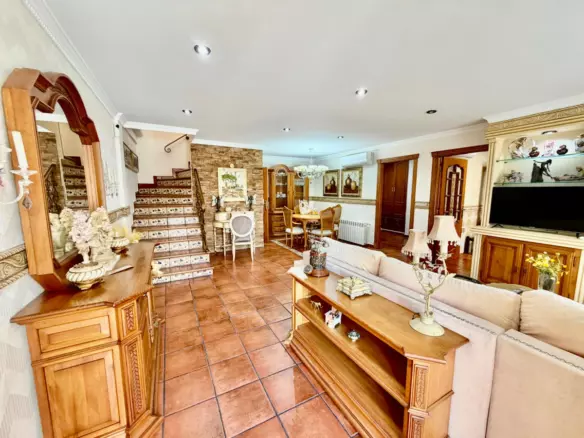 4-bedroom Villa In Orihuela, Spain (189 M²)