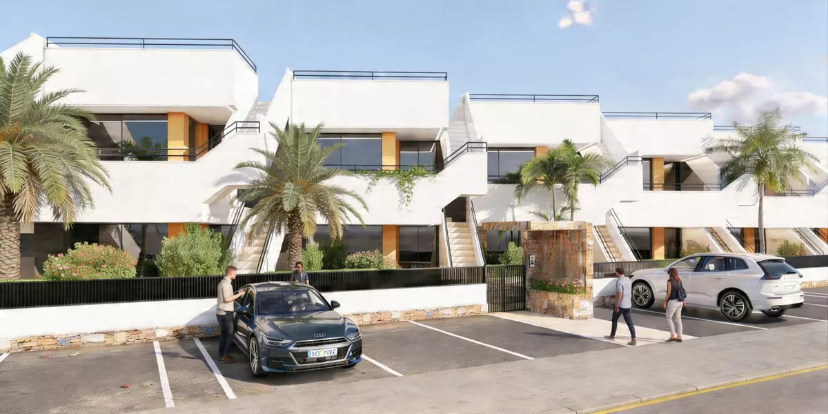 3-bedroom Villa In Pilar De La Horadada, Spain (94 M²)