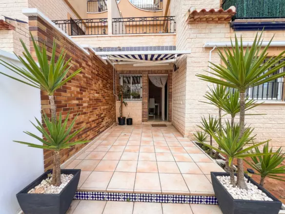 3-bedroom Town House In Pilar De La Horadada, Spain (107 M²)