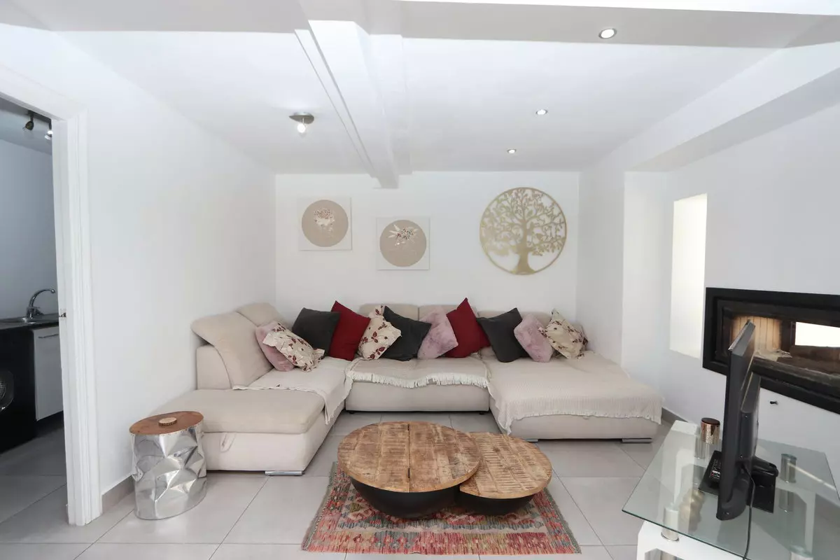 4-bedroom Villa In Orihuela, Spain (175 M²)