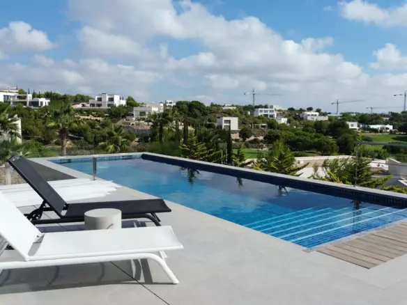 6-bedroom Villa In Orihuela, Spain (450 M²)