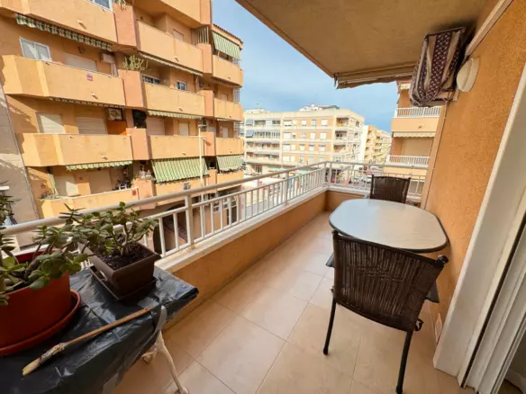 3-bedroom Apartment In Guardamar Del Segura, Spain (96 M²)
