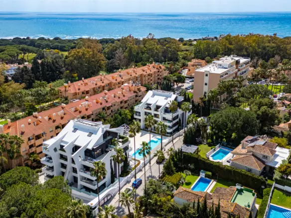 3-bedroom Apartment In Marbella, Spain (158 M²)