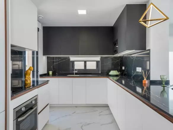 2-bedroom Villa In San Miguel De Salinas, Spain (92 M²)