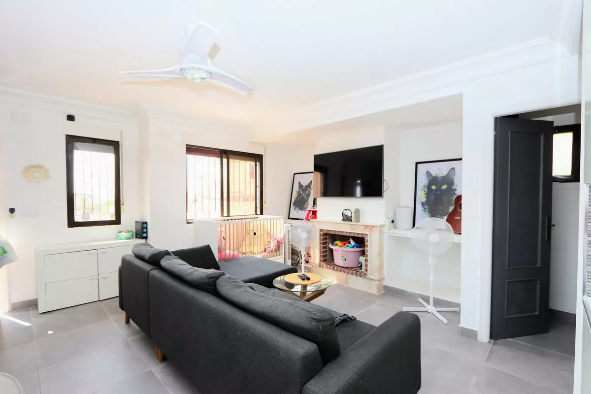2-bedroom Villa In Orihuela, Spain (85 M²)