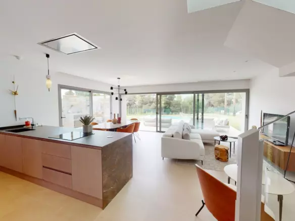 3-bedroom Villa In Orihuela, Spain (129 M²)