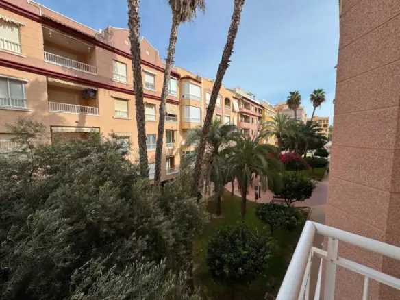 3-bedroom Apartment In Guardamar Del Segura, Spain (96 M²)