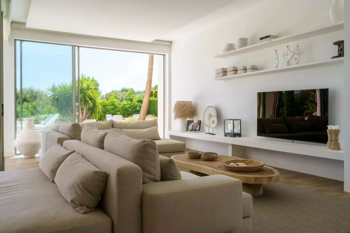 5-bedroom Villa In Orihuela, Spain (241 M²)