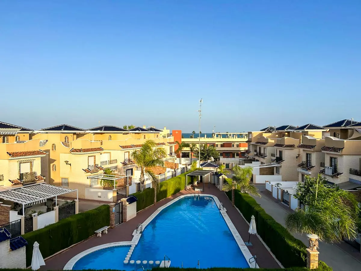3-bedroom Town House In Pilar De La Horadada, Spain (110 M²)