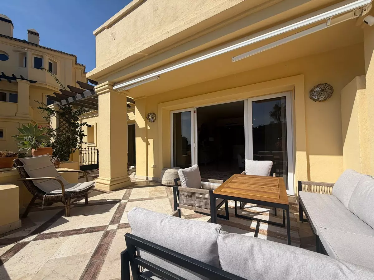 3-bedroom Apartment In Casares, Spain (115 M²)