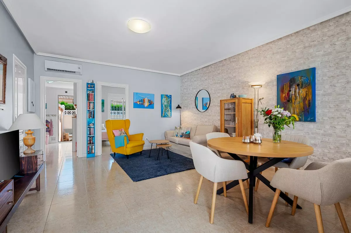 3-bedroom Town House In Rojales, Spain (102 M²)