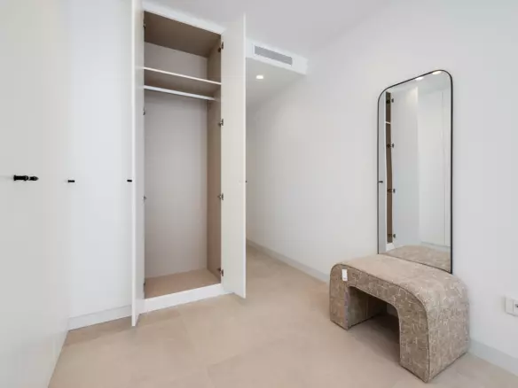 3-bedroom Villa In Alicante, Spain (124 M²)