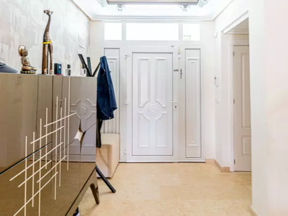 5-bedroom Villa In Torrevieja, Spain (370 M²)