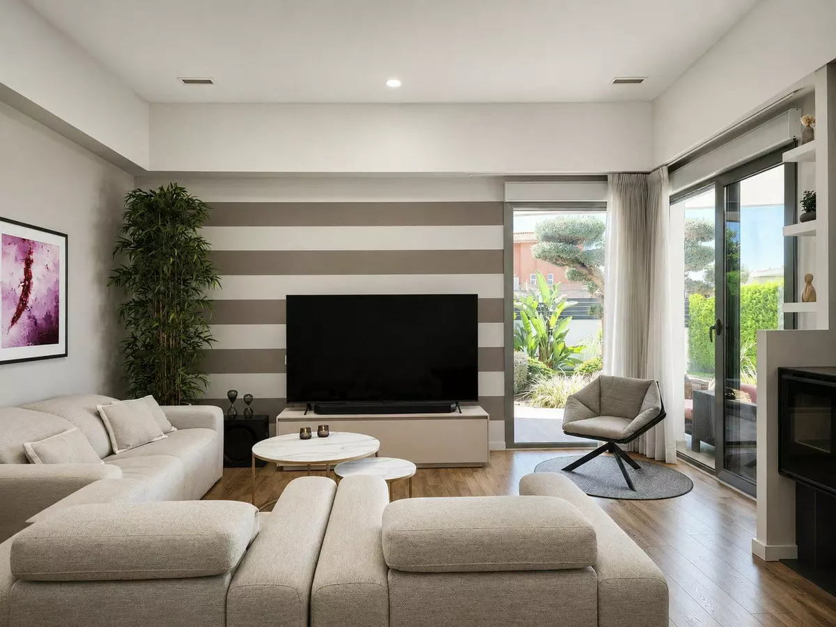 5-bedroom Villa In Santa Pola, Spain (506 M²)