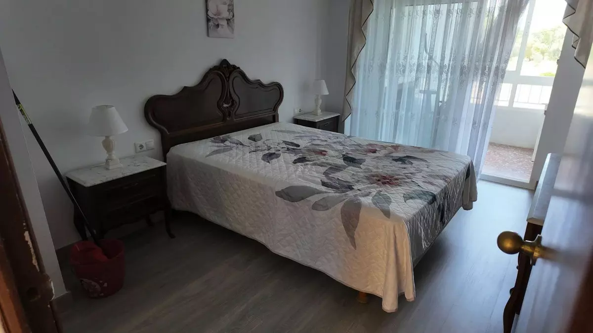 3-bedroom Apartment In Orihuela, Spain (70 M²)