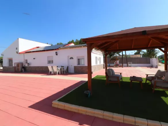 4-bedroom Villa In Benferri, Spain (112 M²)
