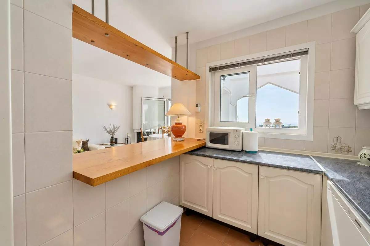 2-bedroom Apartment In Marbella, Spain (62 M²)