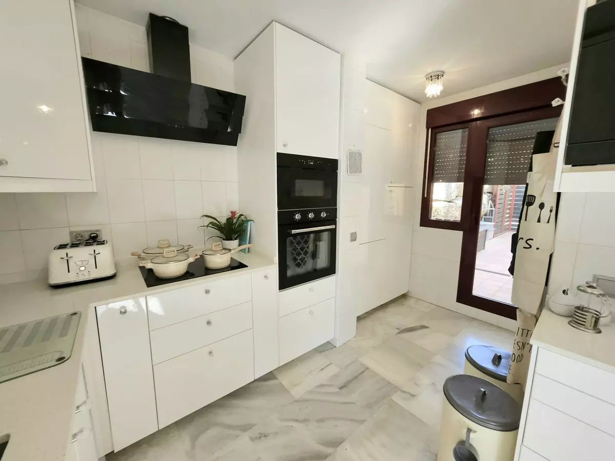 3-bedroom Villa In Benahavis, Spain (200 M²)
