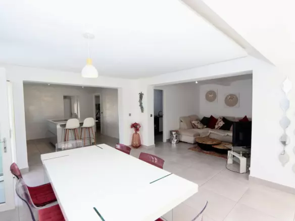 4-bedroom Villa In Orihuela, Spain (175 M²)