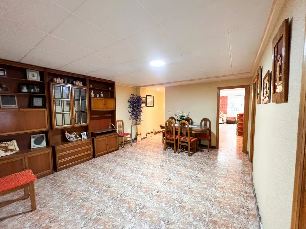 3-bedroom Apartment In Guardamar Del Segura, Spain (110 M²)
