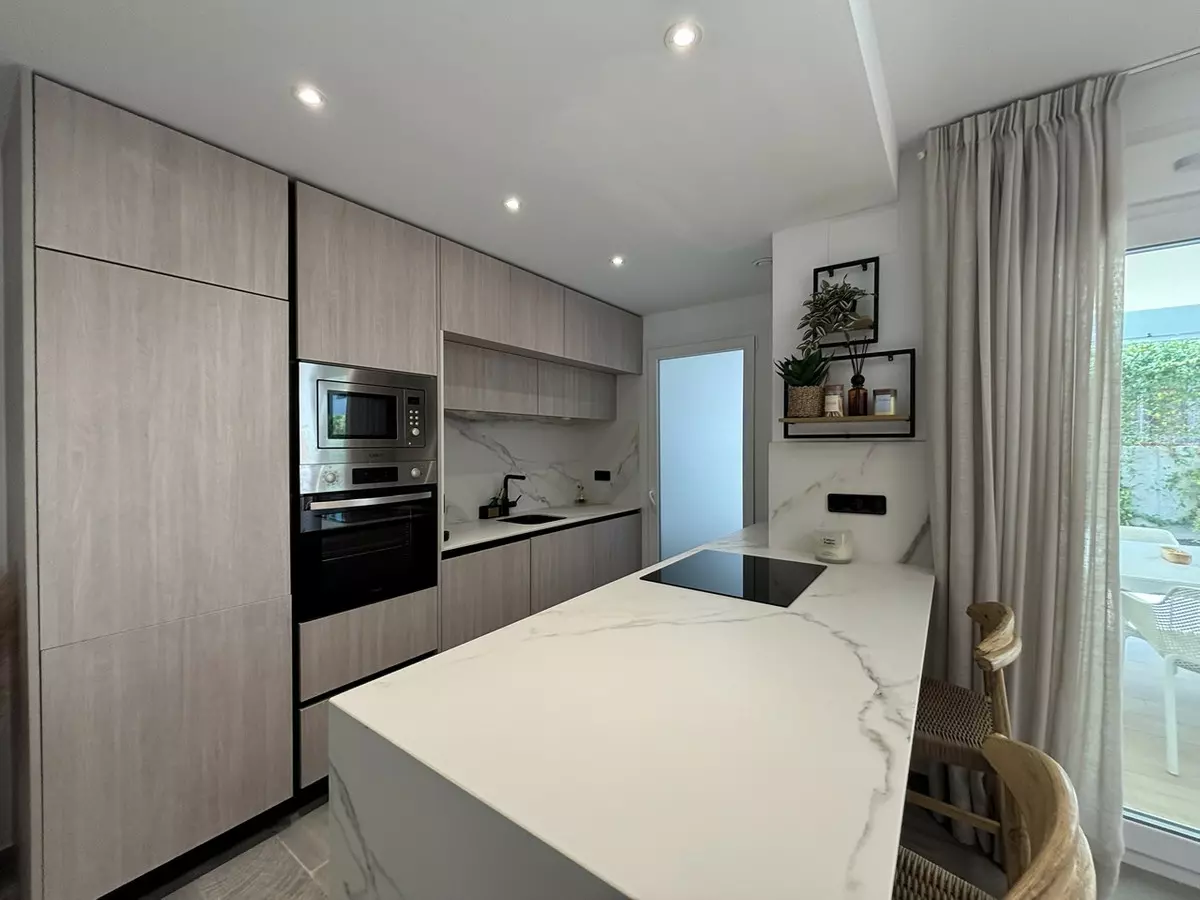3-bedroom Apartment In Algorfa, Spain (90 M²)