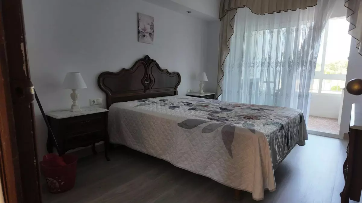 3-bedroom Apartment In Orihuela, Spain (70 M²)