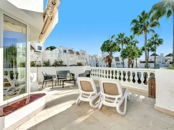 2-bedroom Apartment In Marbella, Spain (145 M²)