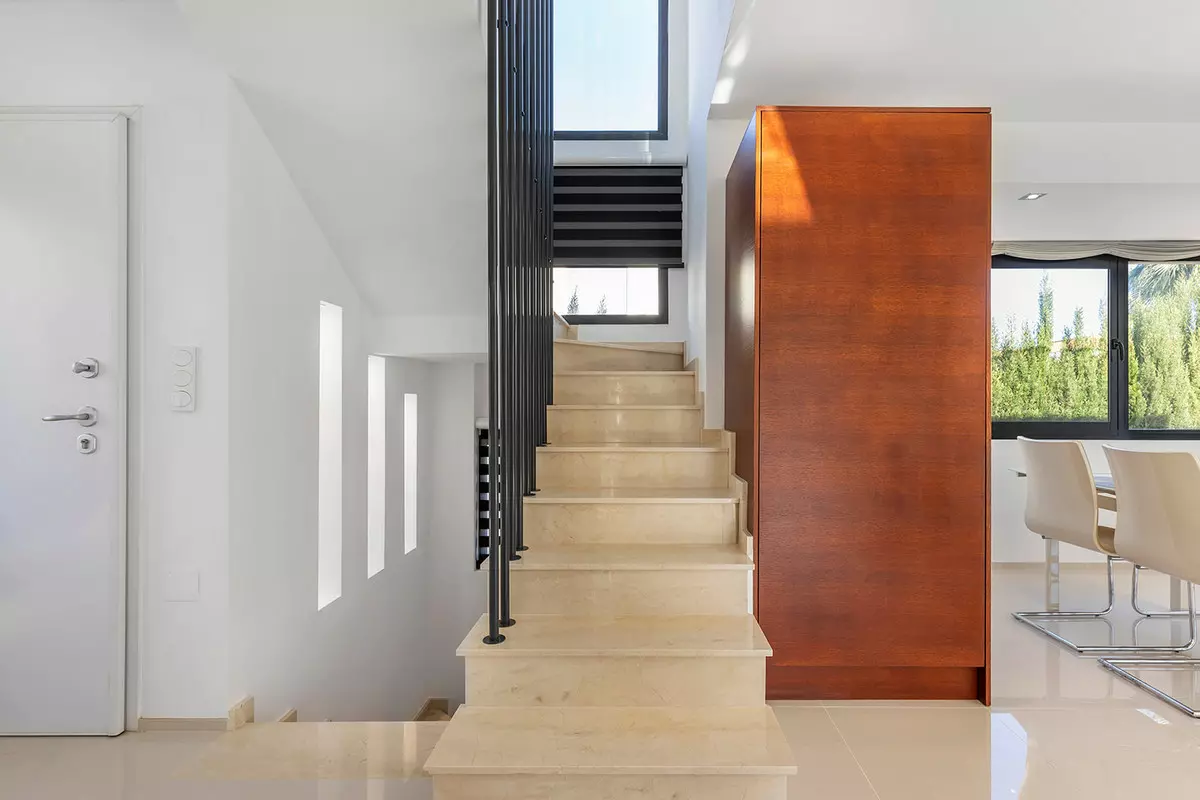 5-bedroom Villa In Orihuela, Spain (296 M²)