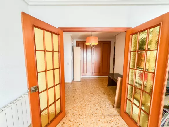 2-bedroom Apartment In Alicante, Spain (113 M²)