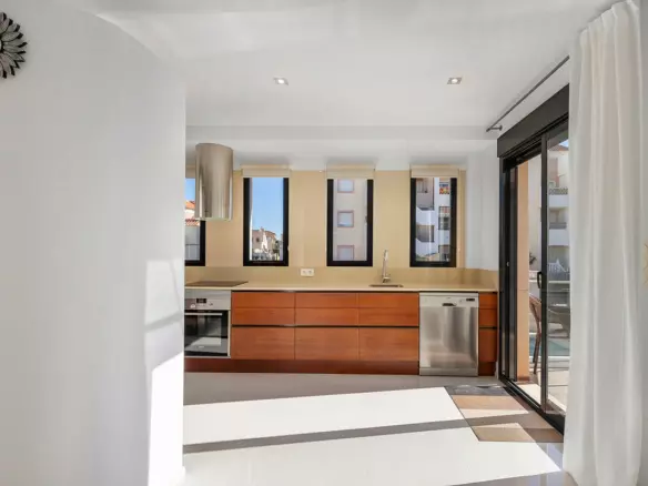 5-bedroom Villa In Orihuela, Spain (296 M²)
